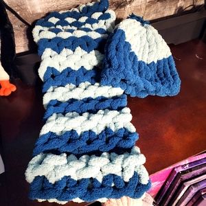 Chunky knit infinity scarf and hat set